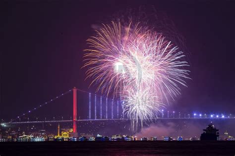 istanbul yılbaşı kutlamaları 2020